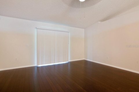 Casa en alquiler en Orlando, Florida, 3 dormitorios, 117.43 m2 № 1905197 - foto 3