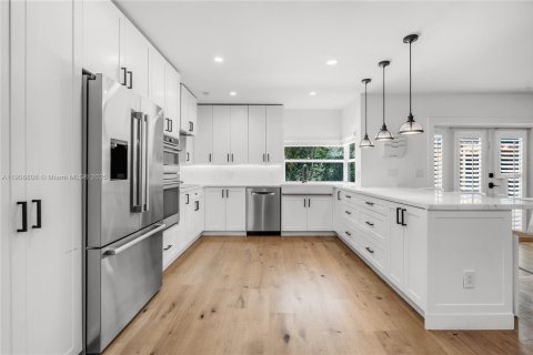 Villa ou maison à vendre à Palmetto Bay, Floride: 3 chambres, 183.02 m2 № 1964372 - photo 7