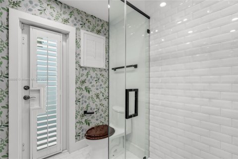 Villa ou maison à vendre à Palmetto Bay, Floride: 3 chambres, 183.02 m2 № 1964372 - photo 18