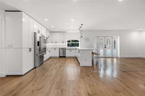 Villa ou maison à vendre à Palmetto Bay, Floride: 3 chambres, 183.02 m2 № 1964372 - photo 4