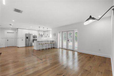 Villa ou maison à vendre à Palmetto Bay, Floride: 3 chambres, 183.02 m2 № 1964372 - photo 3
