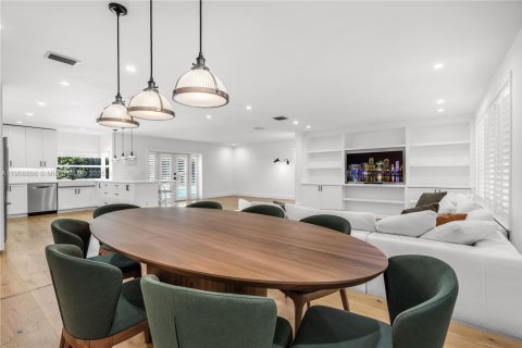 Villa ou maison à vendre à Palmetto Bay, Floride: 3 chambres, 183.02 m2 № 1964372 - photo 11
