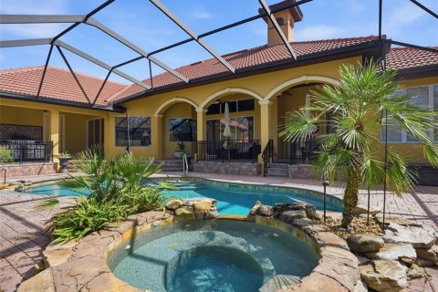Villa ou maison à vendre à Weeki Wachee, Floride: 4 chambres, 357.21 m2 № 2431679 - photo 4