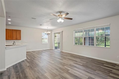 House in Wesley Chapel, Florida 5 bedrooms, 322.74 sq.m. № 1783445 - photo 9