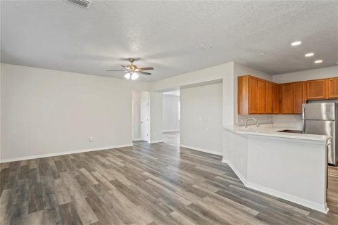House in Wesley Chapel, Florida 5 bedrooms, 322.74 sq.m. № 1783445 - photo 10