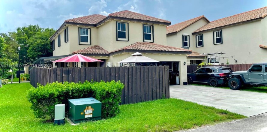 Villa ou maison à Homestead, Floride 3 chambres, 210.24 m2 № 1923025