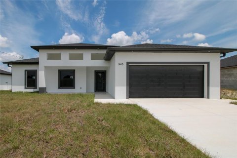 Casa en venta en Lehigh Acres, Florida, 4 dormitorios, 159.23 m2 № 2339158 - foto 2