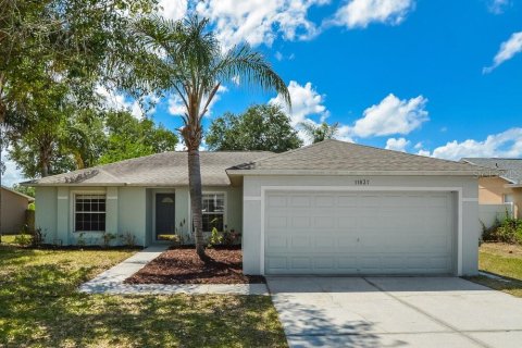 Casa en Clermont, Florida 3 dormitorios, 118.91 m2 № 2113338