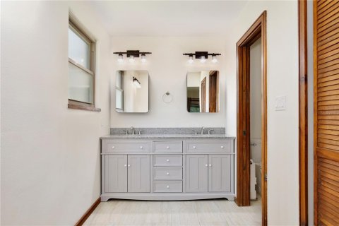 Villa ou maison à vendre à Sanford, Floride: 3 chambres, 219.99 m2 № 2149863 - photo 9