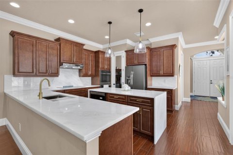 House in Palm Coast, Florida 4 bedrooms, 234.39 sq.m. № 2231264 - photo 8