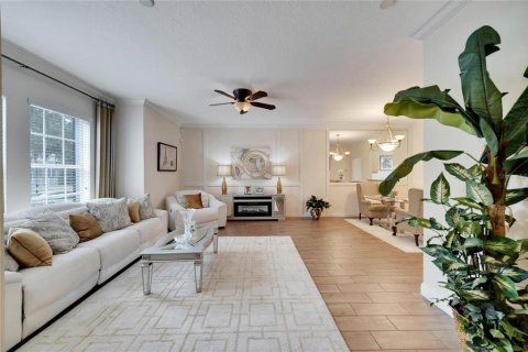 Touwnhouse à vendre à Apollo Beach, Floride: 3 chambres, 243.68 m2 № 2396804 - photo 2