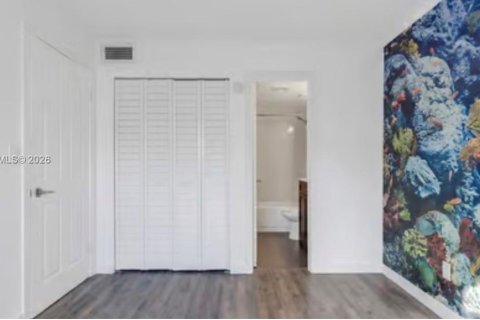 Condo in Miami, Florida, 2 bedrooms  № 1999366 - photo 20