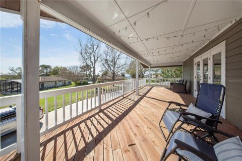 House in Clermont, Florida 3 bedrooms, 200.39 sq.m. № 1732764 - photo 23