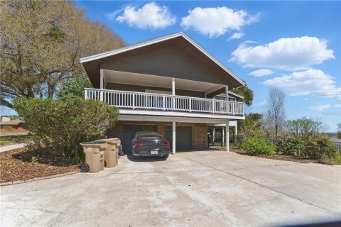 House in Clermont, Florida 3 bedrooms, 200.39 sq.m. № 1732764 - photo 29