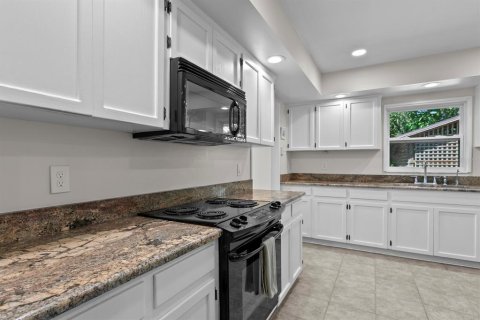 Villa ou maison à vendre à Odessa, Floride: 4 chambres, 200.95 m2 № 2429189 - photo 25