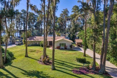 Villa ou maison à Odessa, Floride 4 chambres, 200.95 m2 № 2429189