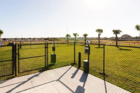 Villa ou maison à vendre à Haines City, Floride: 4 chambres, 195.93 m2 № 1772898 - photo 15