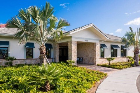 Villa ou maison à vendre à Haines City, Floride: 4 chambres, 195.93 m2 № 1772898 - photo 10