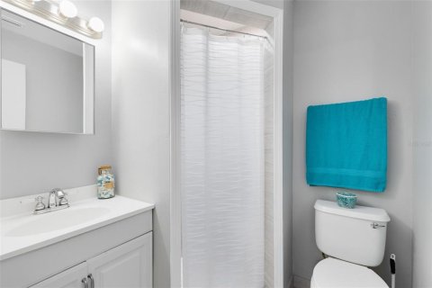 Condo in Casselberry, Florida, 2 bedrooms  № 1744486 - photo 15