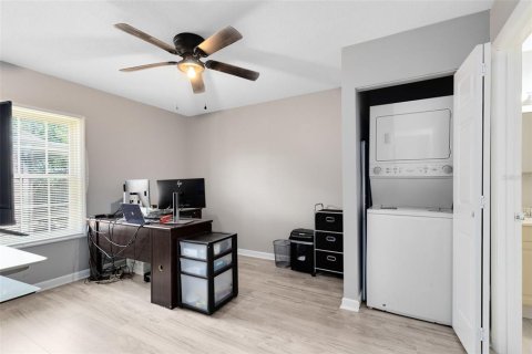 Condo in Casselberry, Florida, 2 bedrooms  № 1744486 - photo 13