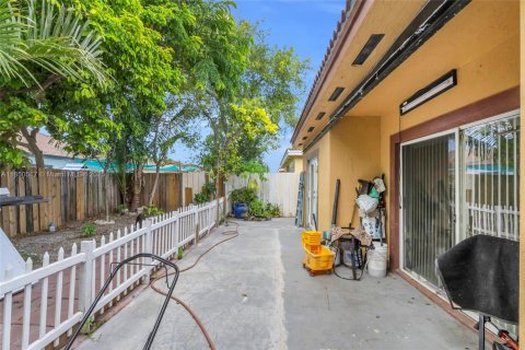 Купить виллу или дом в Майами, Флорида 4 спальни, 139.54м2, № 1855043 - фото 20
