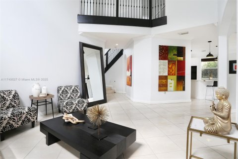 House in Miami, Florida 4 bedrooms, 245.82 sq.m. № 1729167 - photo 14