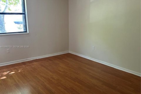 Купить таунхаус в Майами, Флорида 3 спальни, 134.8м2, № 2056535 - фото 10