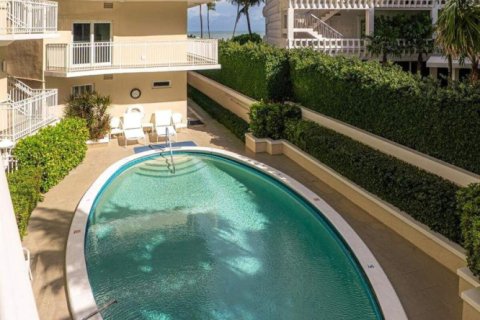 Condo in Palm Beach, Florida, 2 bedrooms № 2246704 - photo 28