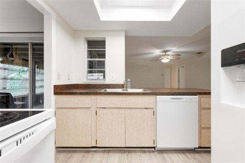 Casa en alquiler en Sarasota, Florida, 2 dormitorios, 143.16 m2 № 1870368 - foto 10
