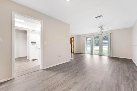 Casa en alquiler en Sarasota, Florida, 2 dormitorios, 143.16 m2 № 1870368 - foto 5