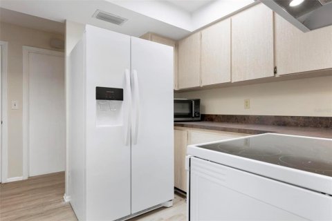 Casa en alquiler en Sarasota, Florida, 2 dormitorios, 143.16 m2 № 1870368 - foto 8