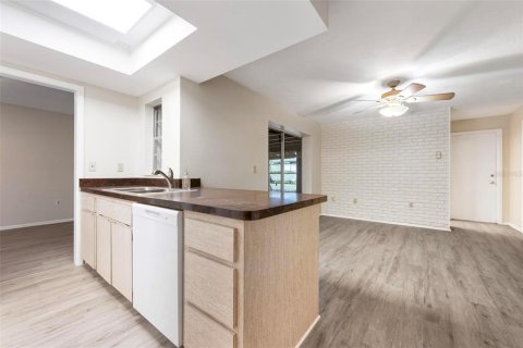 Casa en alquiler en Sarasota, Florida, 2 dormitorios, 143.16 m2 № 1870368 - foto 11