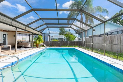 House in Bradenton, Florida 3 bedrooms, 155.24 sq.m. № 1907673 - photo 27