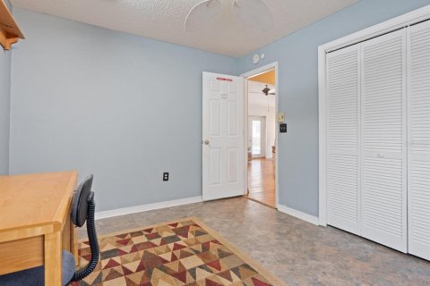 House in Bradenton, Florida 3 bedrooms, 155.24 sq.m. № 1907673 - photo 22