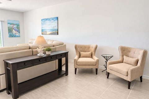 Villa ou maison à vendre à Edgewater, Floride: 4 chambres, 189.99 m2 № 2362353 - photo 5