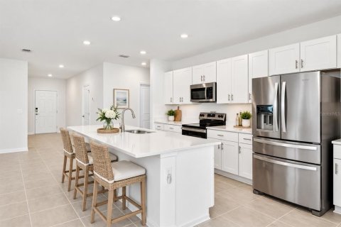 Villa ou maison à vendre à Edgewater, Floride: 4 chambres, 189.99 m2 № 2362353 - photo 8
