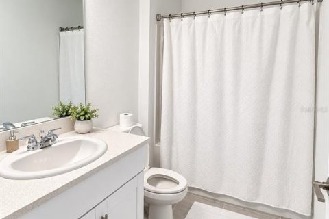 Villa ou maison à vendre à Edgewater, Floride: 4 chambres, 189.99 m2 № 2362353 - photo 16