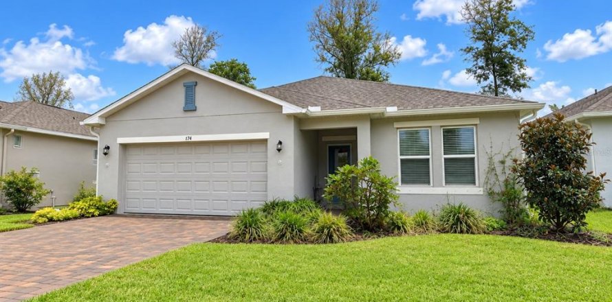 Villa ou maison à Edgewater, Floride 4 chambres, 189.99 m2 № 2362353