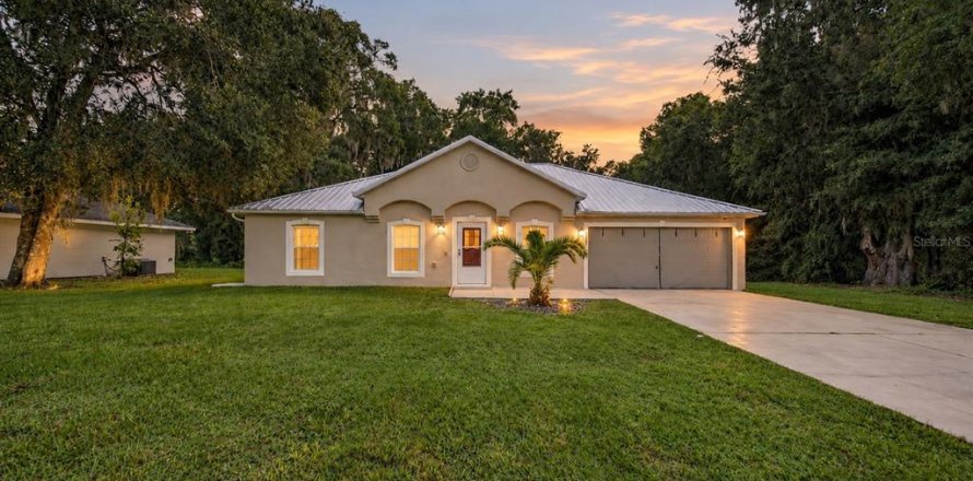 Casa en Ocala, Florida 3 dormitorios, 153.1 m2 № 2383731