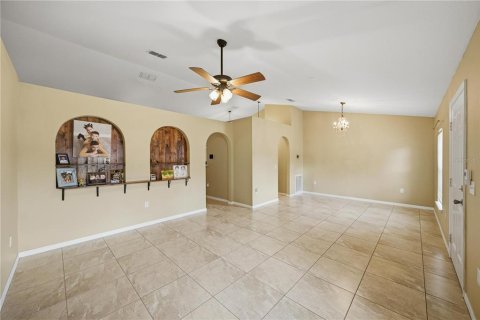Casa en venta en Ocala, Florida, 3 dormitorios, 153.1 m2 № 2383731 - foto 2