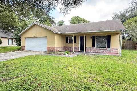 House in Orlando, Florida 3 bedrooms, 114.08 sq.m. № 2371454