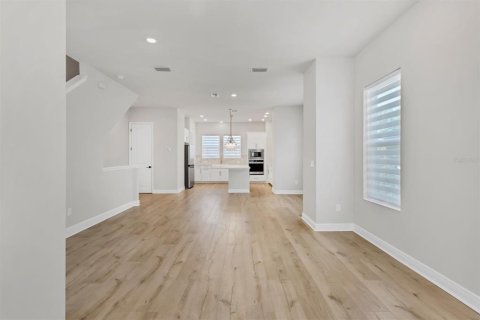 Townhouse in Sarasota, Florida 3 bedrooms, 191.94 sq.m. № 1802083 - photo 9