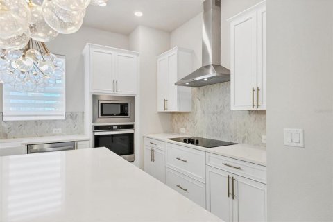 Townhouse in Sarasota, Florida 3 bedrooms, 191.94 sq.m. № 1802083 - photo 13
