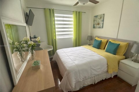 Touwnhouse à vendre à Miami, Floride: 3 chambres, 135.27 m2 № 1671063 - photo 30