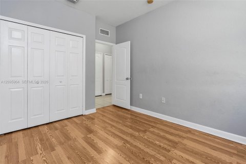 Copropriété à louer à Homestead, Floride: 3 chambres, 109.81 m2 № 2384991 - photo 27