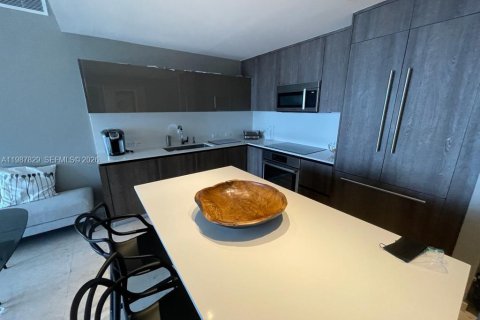 Copropriété à vendre à Miami, Floride: 2 chambres, 116.96 m2 № 2052314 - photo 5