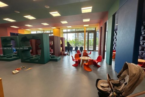 Copropriété à vendre à Miami, Floride: 2 chambres, 116.96 m2 № 2052314 - photo 13