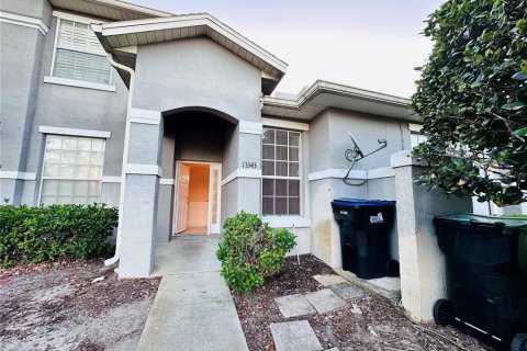 House in Orlando, Florida 3 bedrooms, 105.72 sq.m. № 2277660