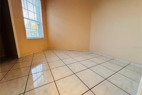 House in Orlando, Florida 3 bedrooms, 105.72 sq.m. № 2277660 - photo 13