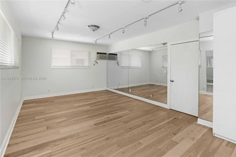 Casa en alquiler en Hollywood, Florida, 5 dormitorios, 328.6 m2 № 1996810 - foto 29